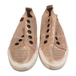 Blowfish Slip On Sneakers in Rose Gold size 7